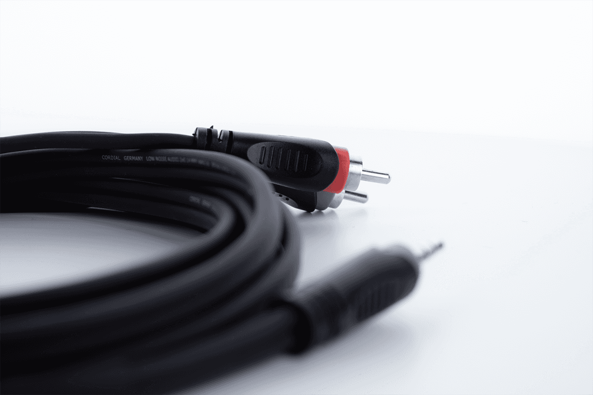 Cordial -Stereo mini Jack 3,5mm &gt; 2 RCA Male L/R - Kabel 3 m