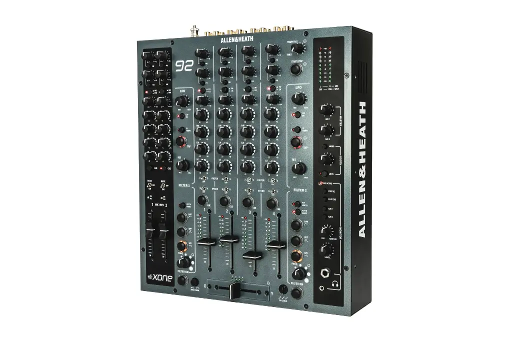 RS5178_Xone92 Mk2 - Top Right.webp