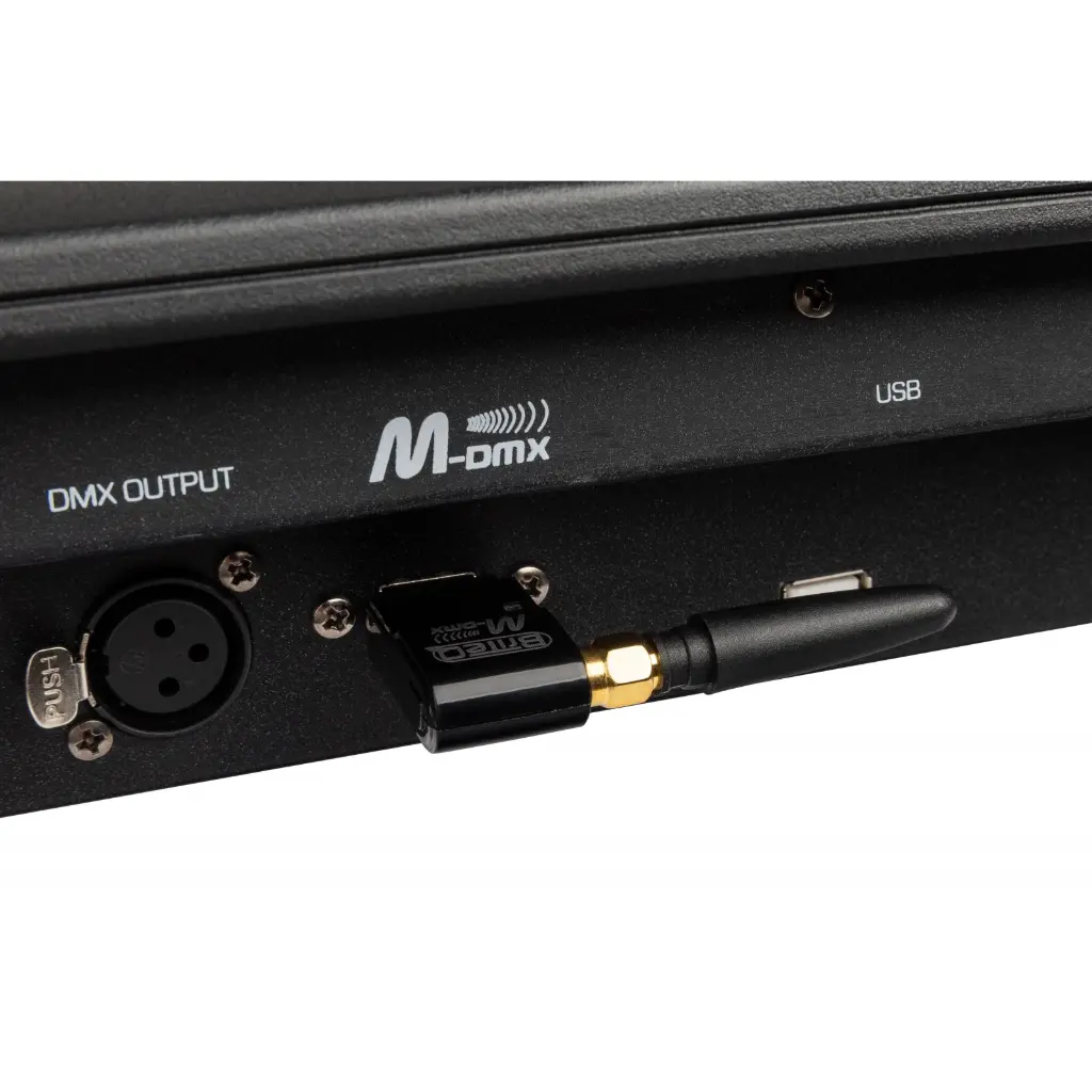 ez-con-192-close-up-m-dmx.webp