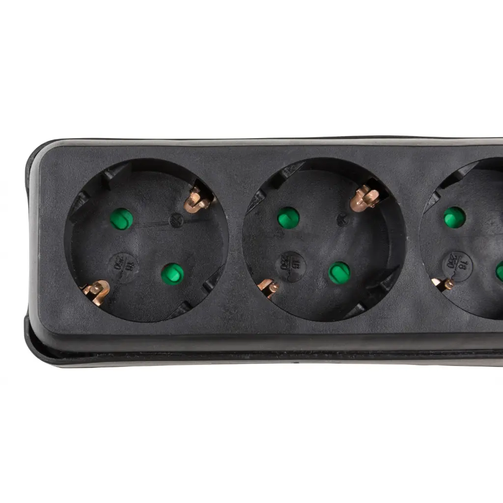 multisocket4-g-close-up.webp