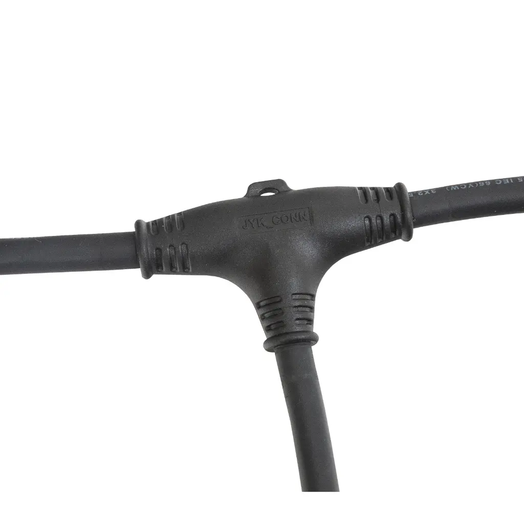 t-split-power-cable-split-close-up.webp