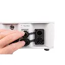 bti-akkupole-white-close-up-connexion-1.webp