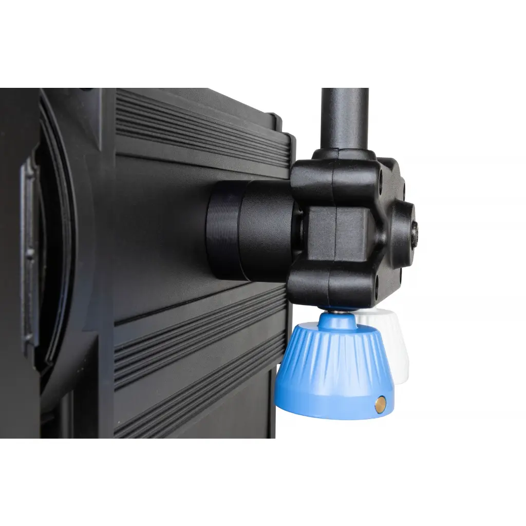 bt-theatre-yoke-adapter-2-close-up.webp