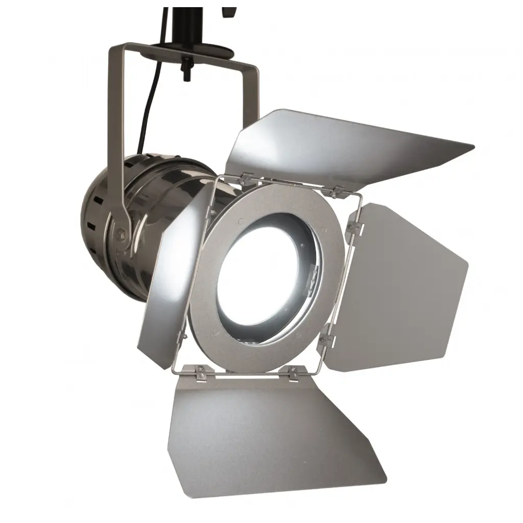 cob_barndoor_silver_front_90_5hr_hanging_mounted.webp